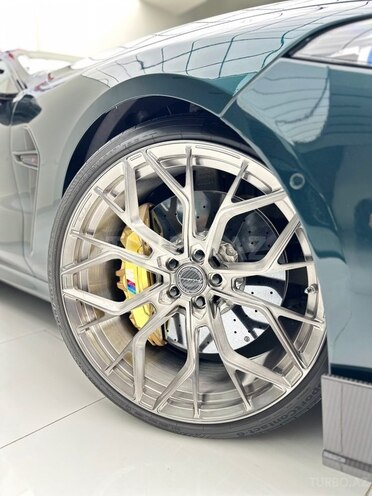 BMW M8-10