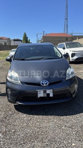 Toyota Prius-3