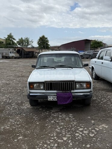 LADA (VAZ) 2107-1
