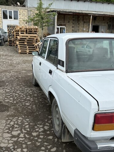 LADA (VAZ) 2107-4