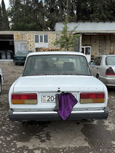 LADA (VAZ) 2107-2