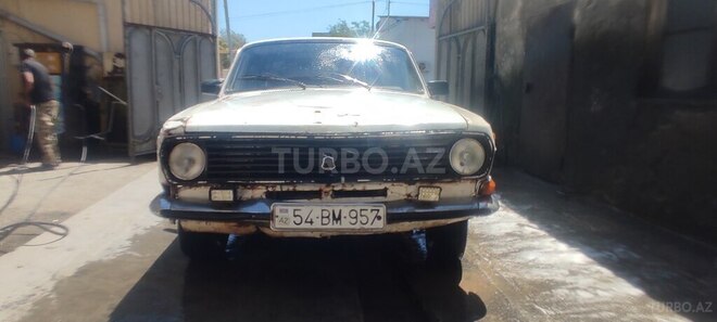 GAZ 24 "Volga"-1