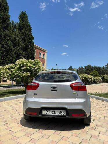 Kia Rio-8