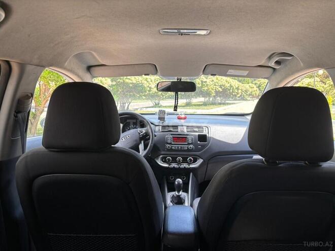 Kia Rio-13