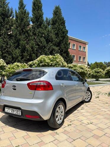 Kia Rio-3