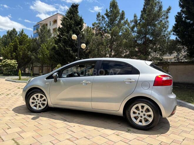 Kia Rio-6