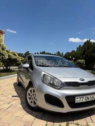 Kia Rio-7