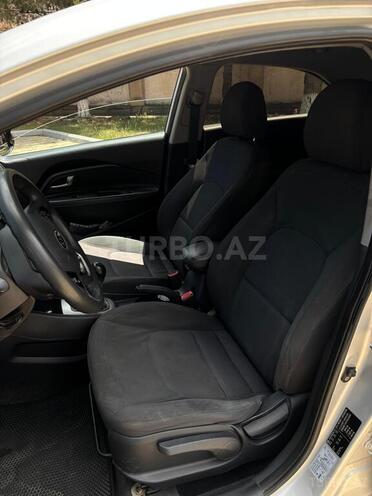 Kia Rio-14