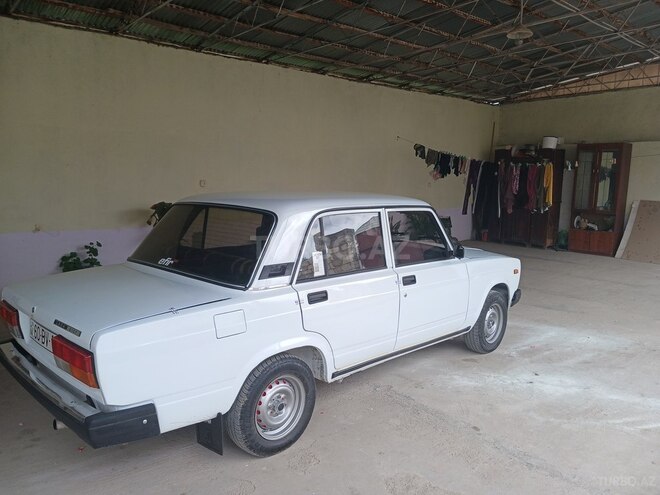 LADA (VAZ) 2107-6