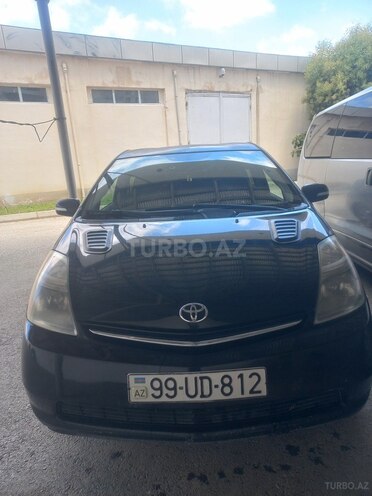 Toyota Prius-1