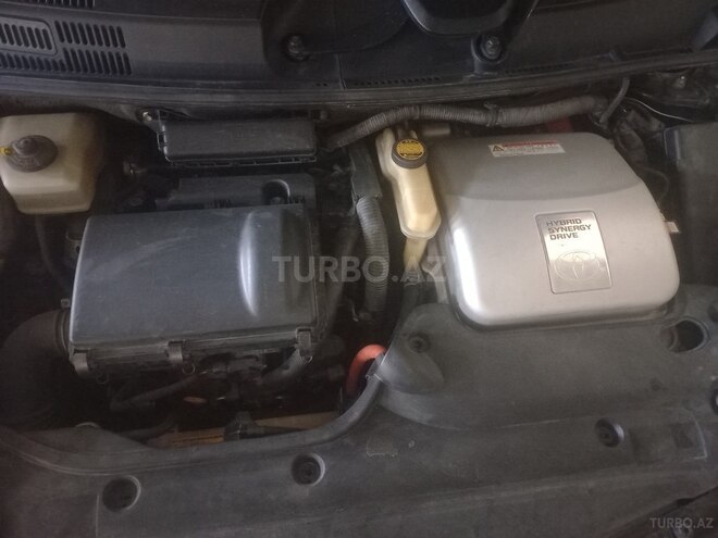 Toyota Prius-9