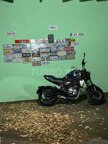 CFMOTO 300 SR-1
