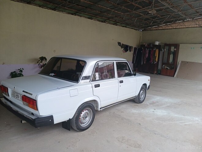 LADA (VAZ) 2107-10