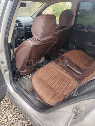 Opel Astra-4