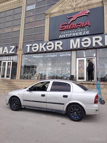 Opel Astra-7