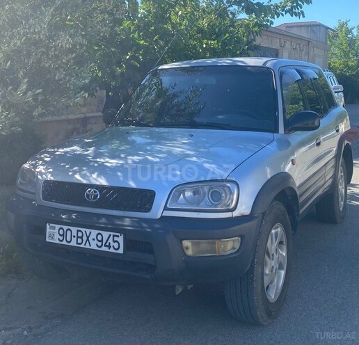 Toyota RAV4-1