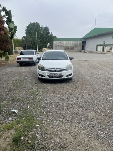 Opel Astra-1