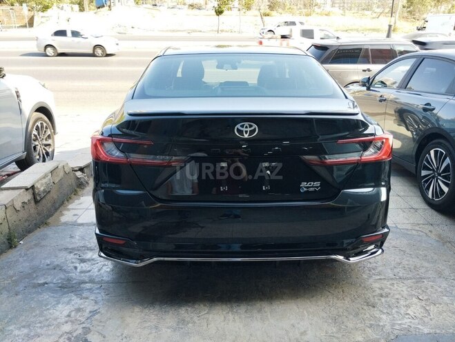 Toyota Camry-3