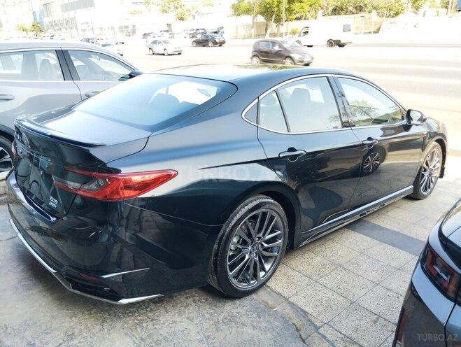 Toyota Camry-5