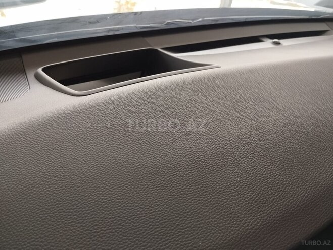 Toyota Camry-6