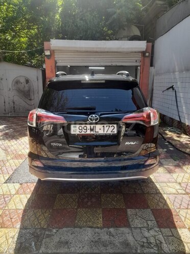 Toyota RAV4-6