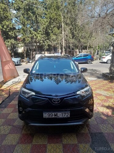 Toyota RAV4-1