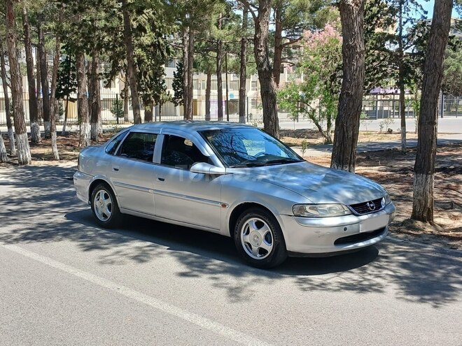 Opel Vectra-19