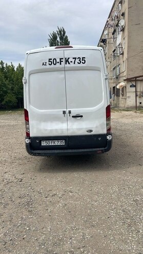 Ford Transit-4