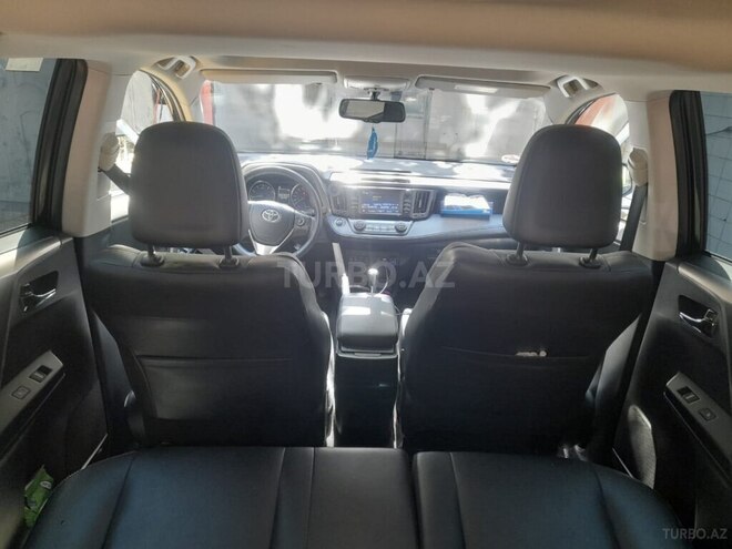 Toyota RAV4-3