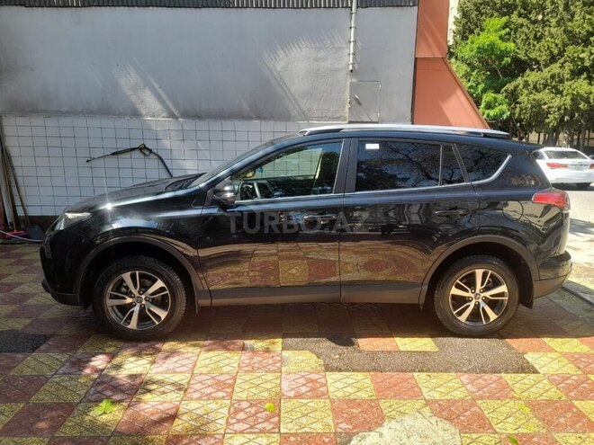 Toyota RAV4-2
