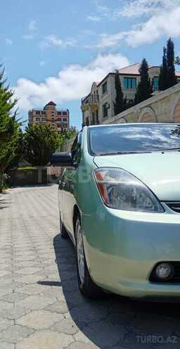 Toyota Prius-13