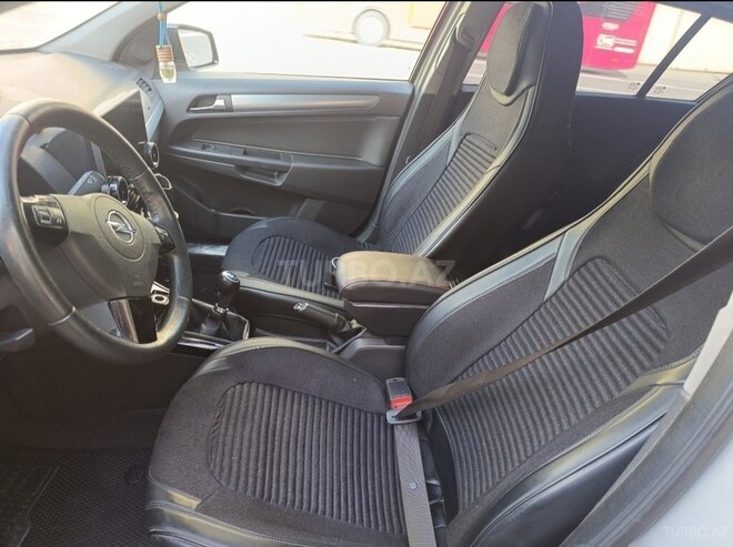 Opel Astra-7