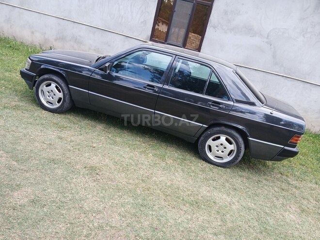 Mercedes 190-3