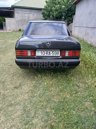 Mercedes 190-5