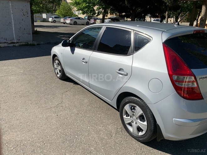 Hyundai i30-8