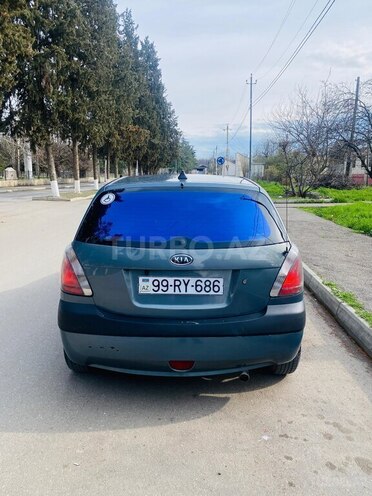 Kia Rio-2