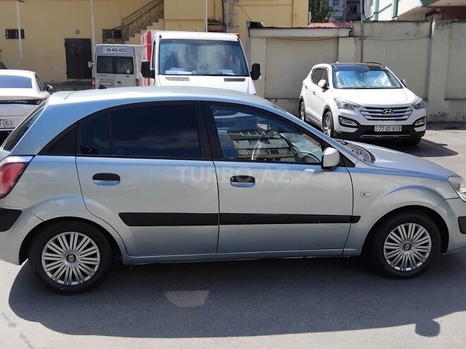 Kia Rio-8