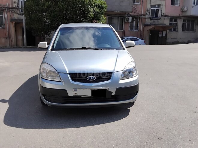 Kia Rio-1