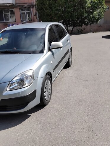 Kia Rio-4