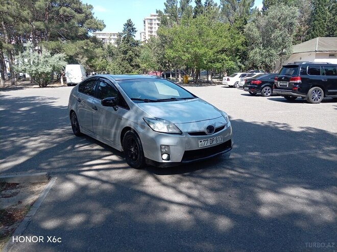 Toyota Prius-16
