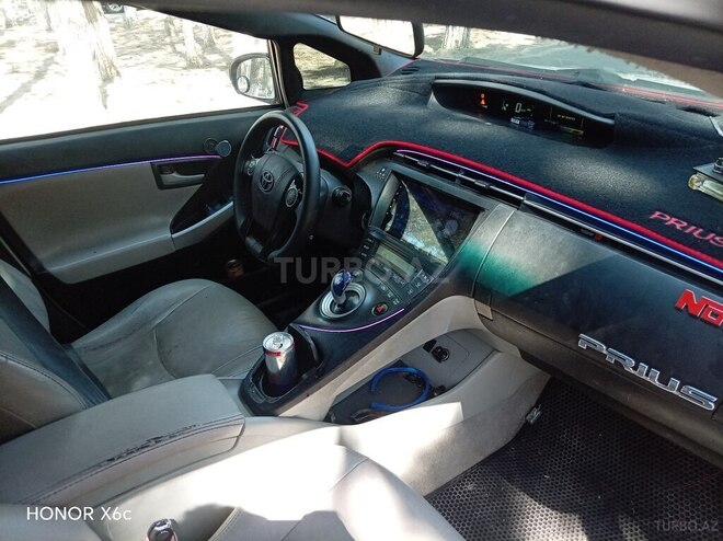 Toyota Prius-20