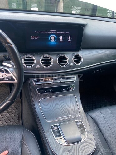 Mercedes E 350-9