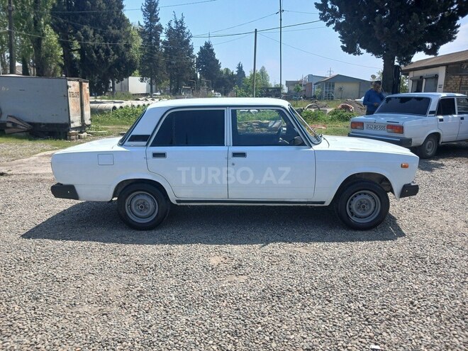 LADA (VAZ) 2107-4