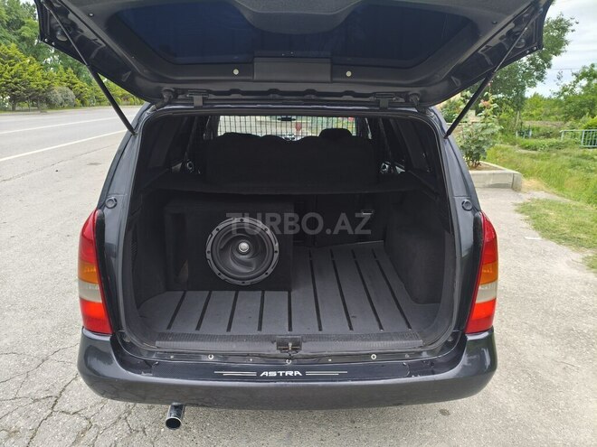 Opel Astra-12