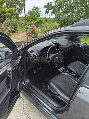Opel Astra-13