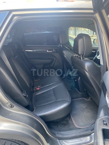 Kia Sorento-15
