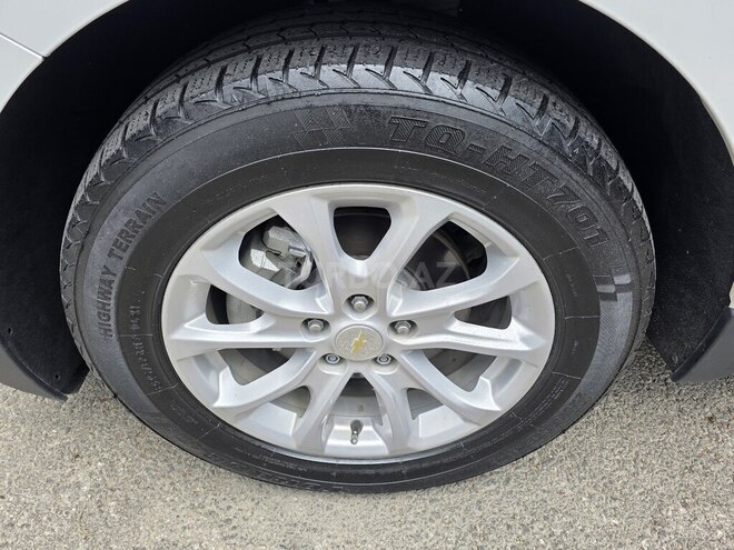 Chevrolet Equinox-13