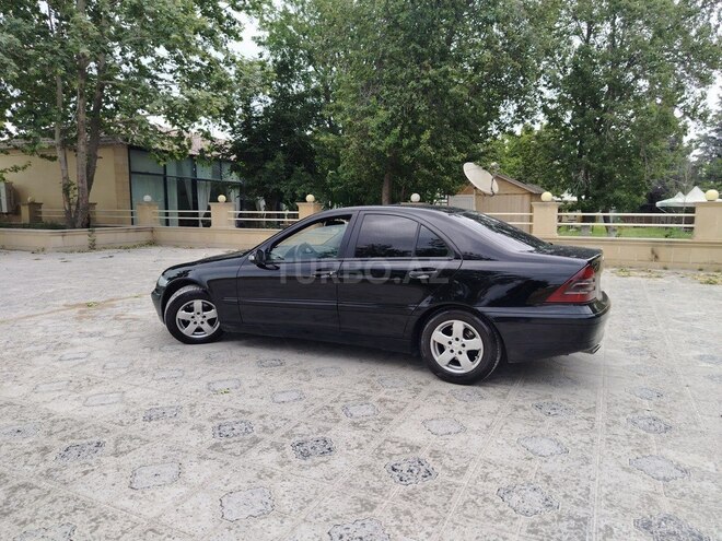 Mercedes C 200-2