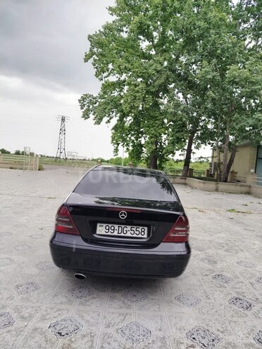 Mercedes C 200-7