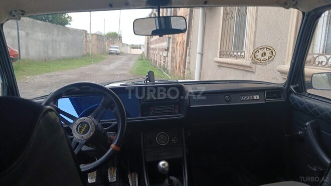 LADA (VAZ) 2107-4